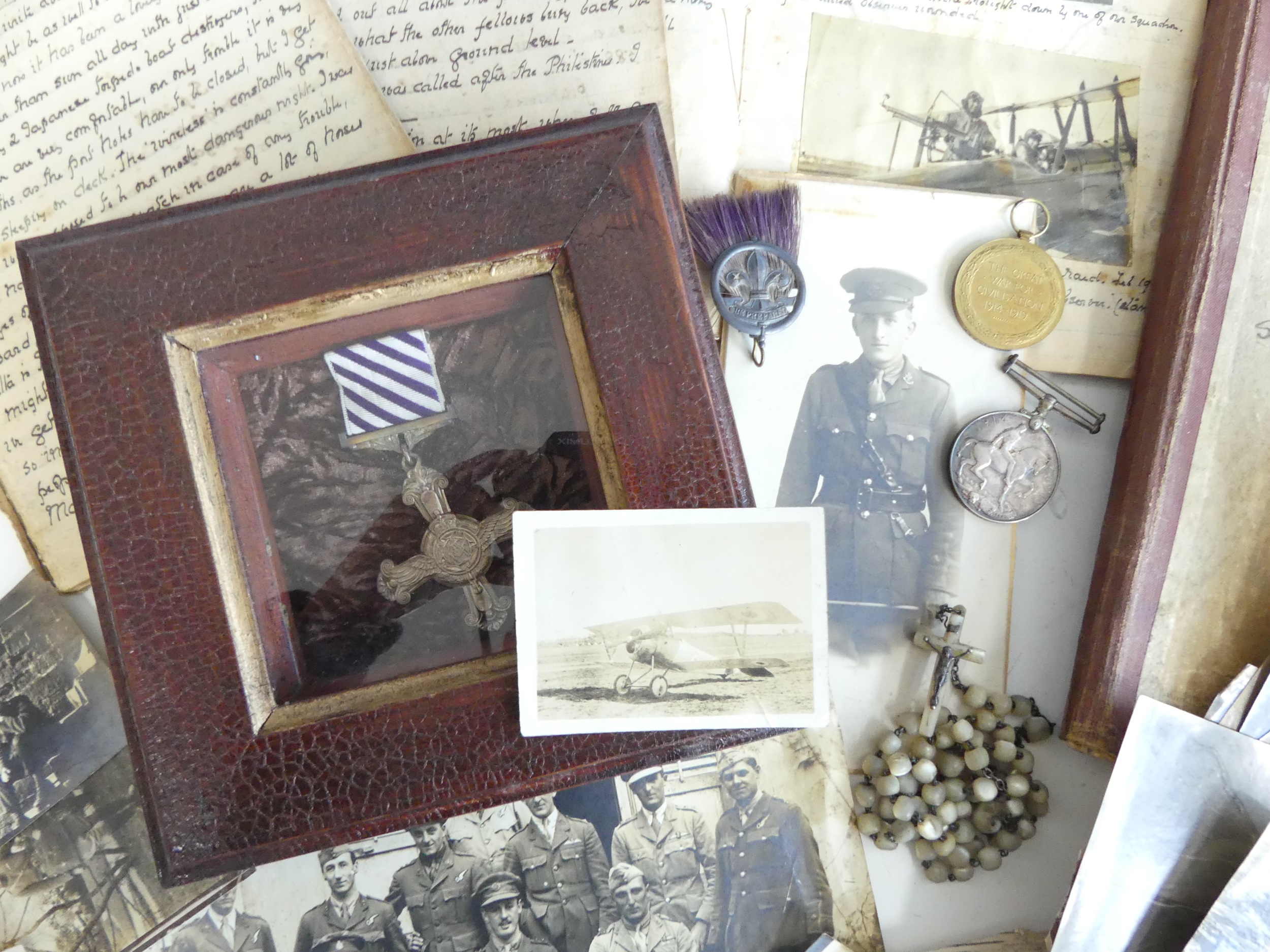 Through adversity to the stars - WW1 medal and ephemera collection 